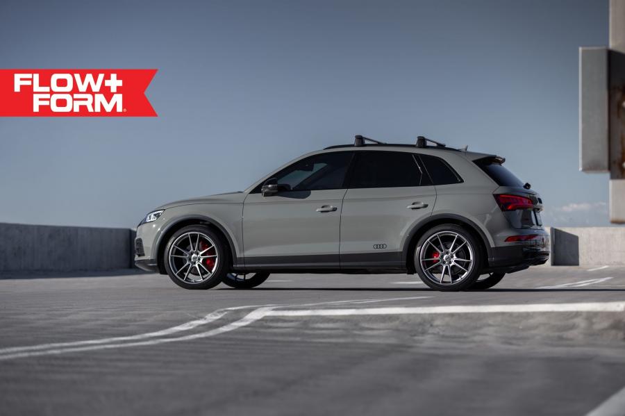  Audi SQ5 3.0 TFSI on HRE Wheels (FF04) 2019 года  (фото 2 из 11)